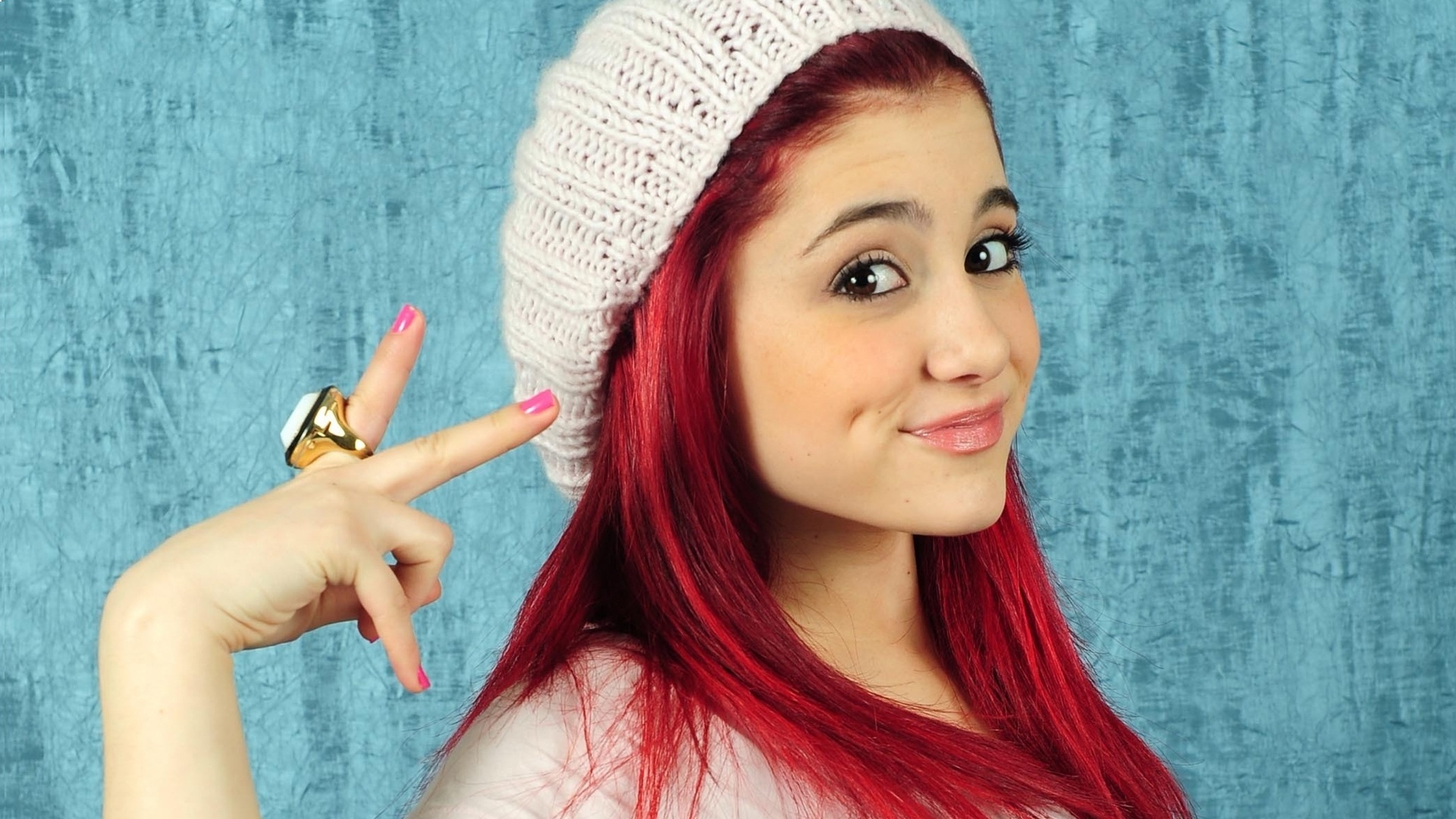 Ariana Grande Wallpapers For Pc, Hvga - Ariana Grande White Red Hair - HD Wallpaper 