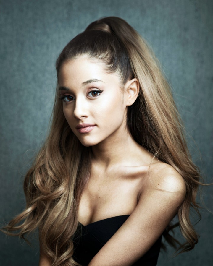Ariana Grande Wallpaper 2015 - Ariana Grande Iconic Hair - HD Wallpaper 