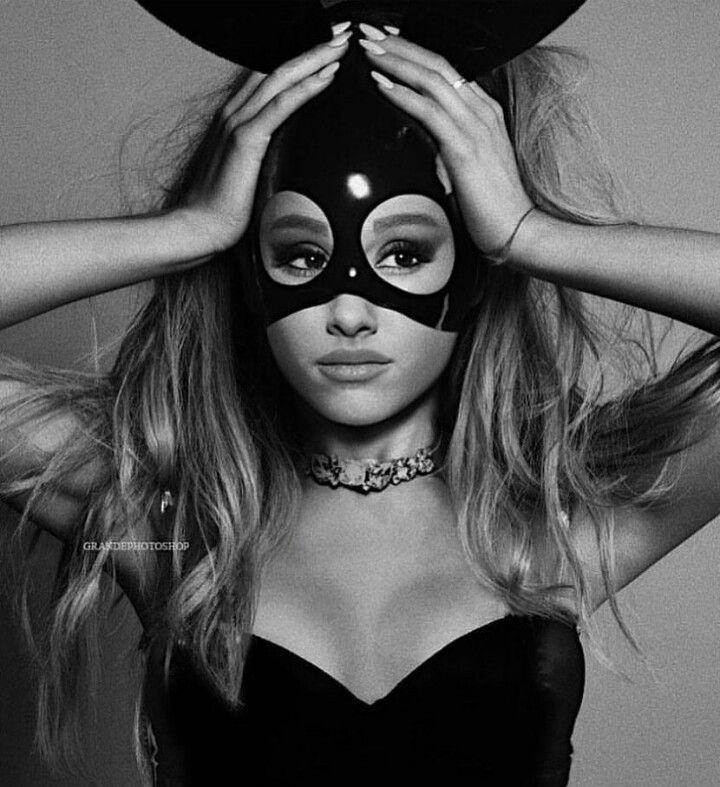 Ariana Grande We Heart - HD Wallpaper 