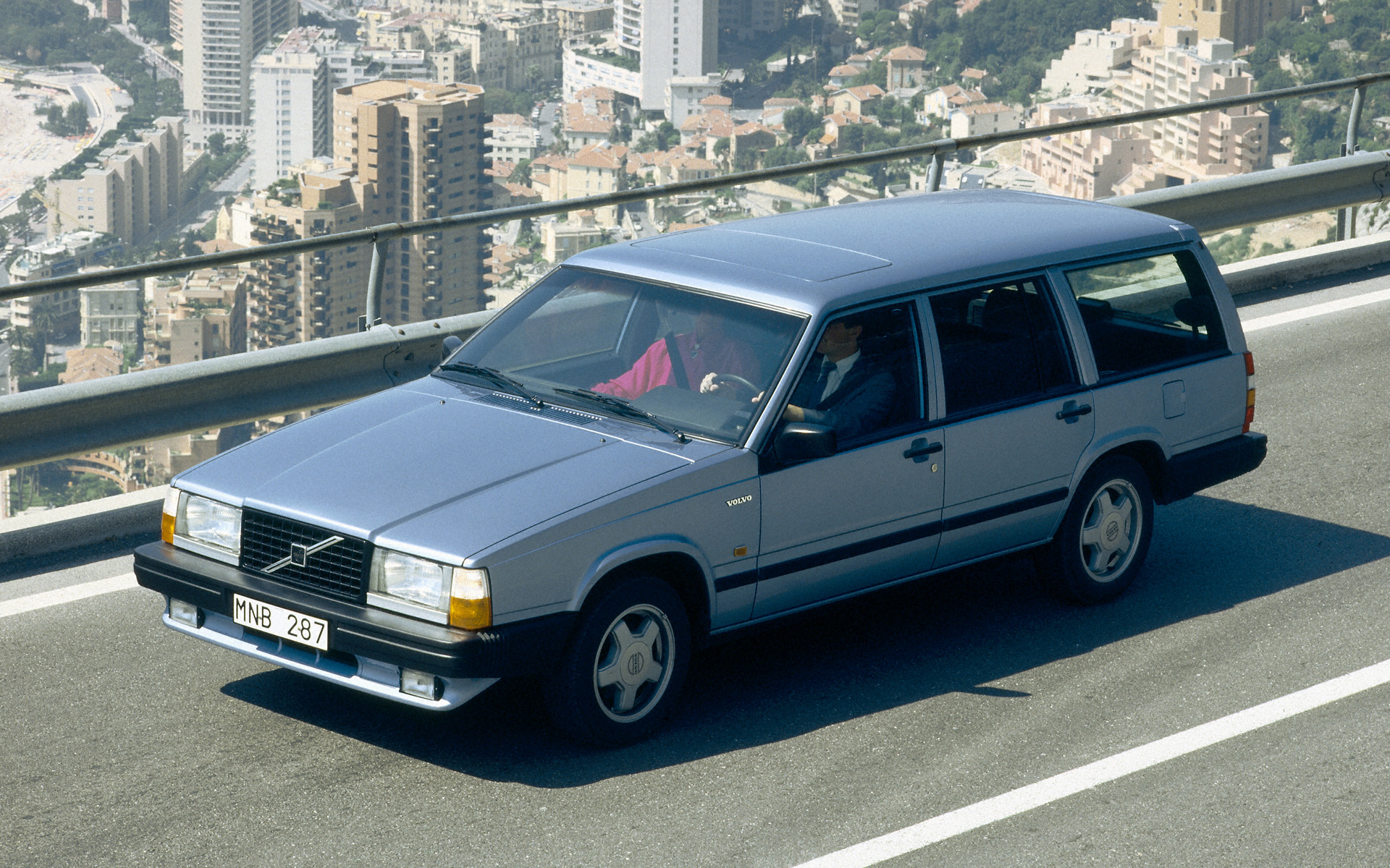 Volvo 740 Estate - HD Wallpaper 