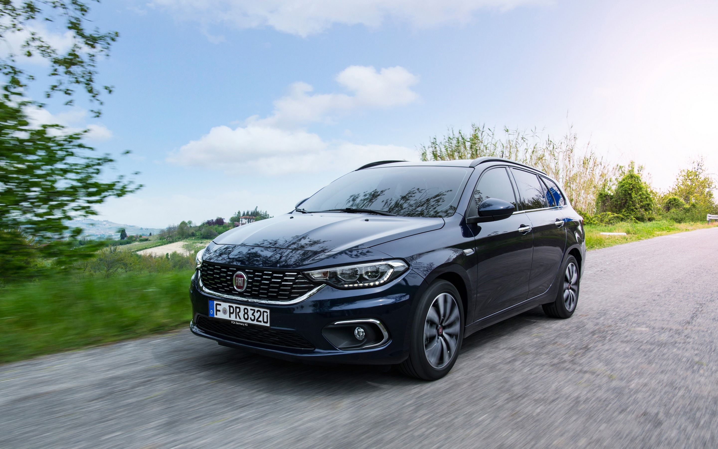 Fiat Tipo Kombi, 2018, Station, Blue Wagon Road, Speed, - Fiat Tipo Kombi 2018 - HD Wallpaper 