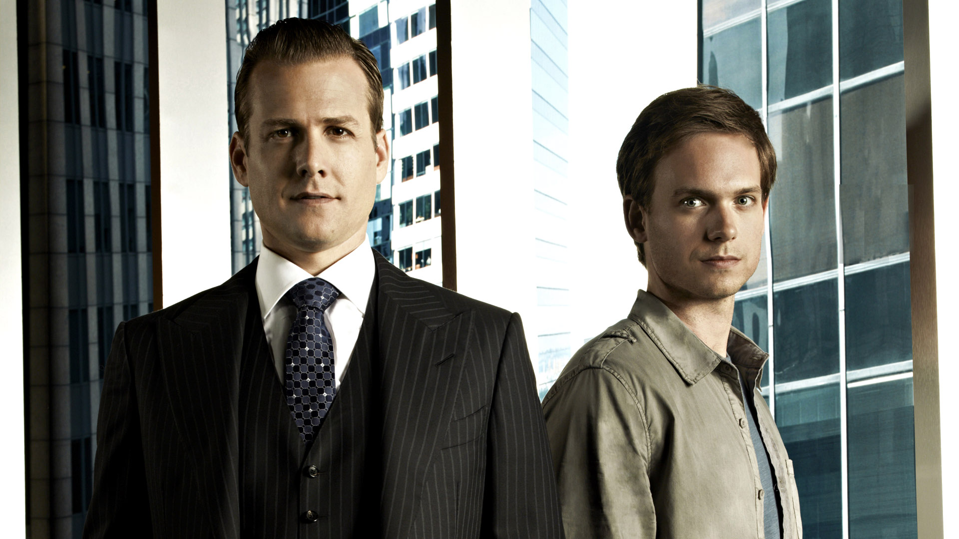 Gabriel Macht Widescreen - Rick Hoffman Suits Season 1 - HD Wallpaper 