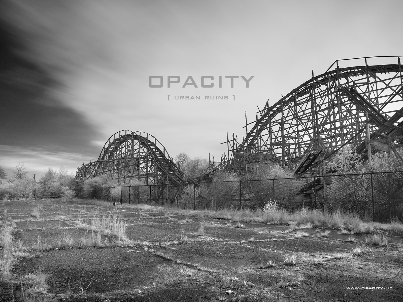 Abandoned Places Wallpaper - Monochrome - HD Wallpaper 