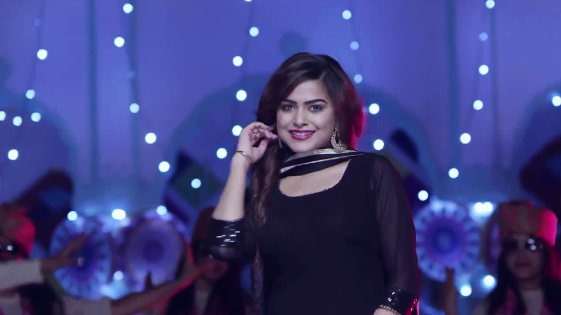 Rupali Punjabi Singer Latest Wallpaper - Adawan - HD Wallpaper 