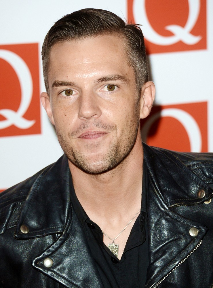 Killers Shot At The Night Brandon Flowers - HD Wallpaper 