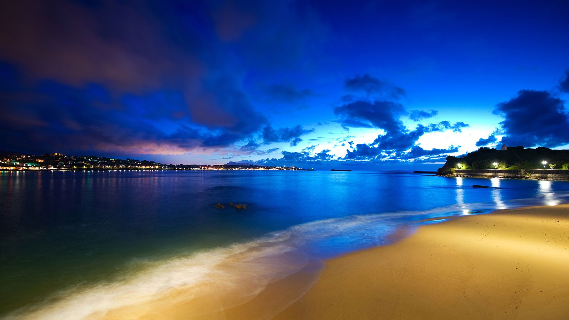 Beach At Night Wallpaper Hd - HD Wallpaper 
