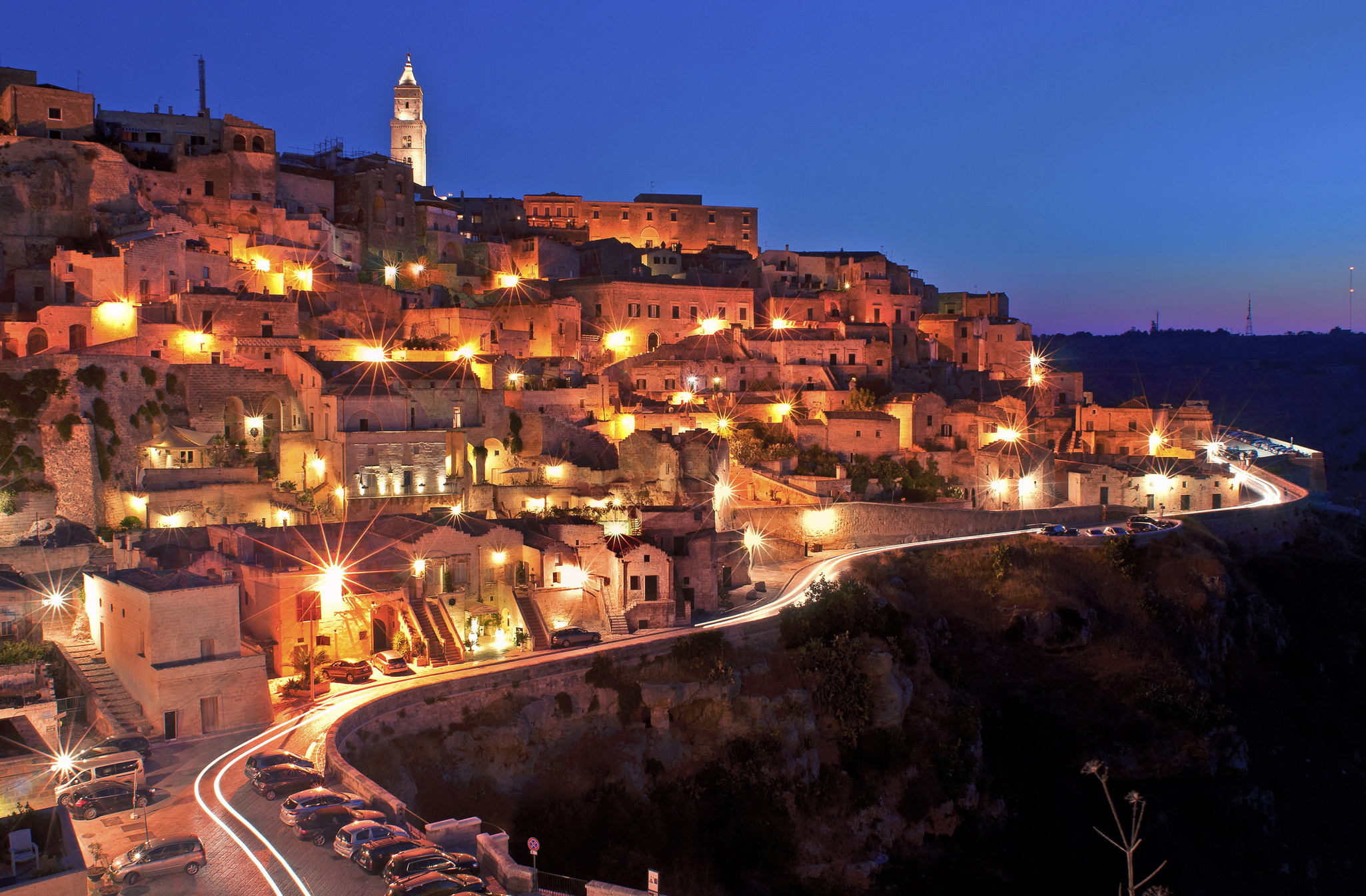 Matera Italy At Night - HD Wallpaper 