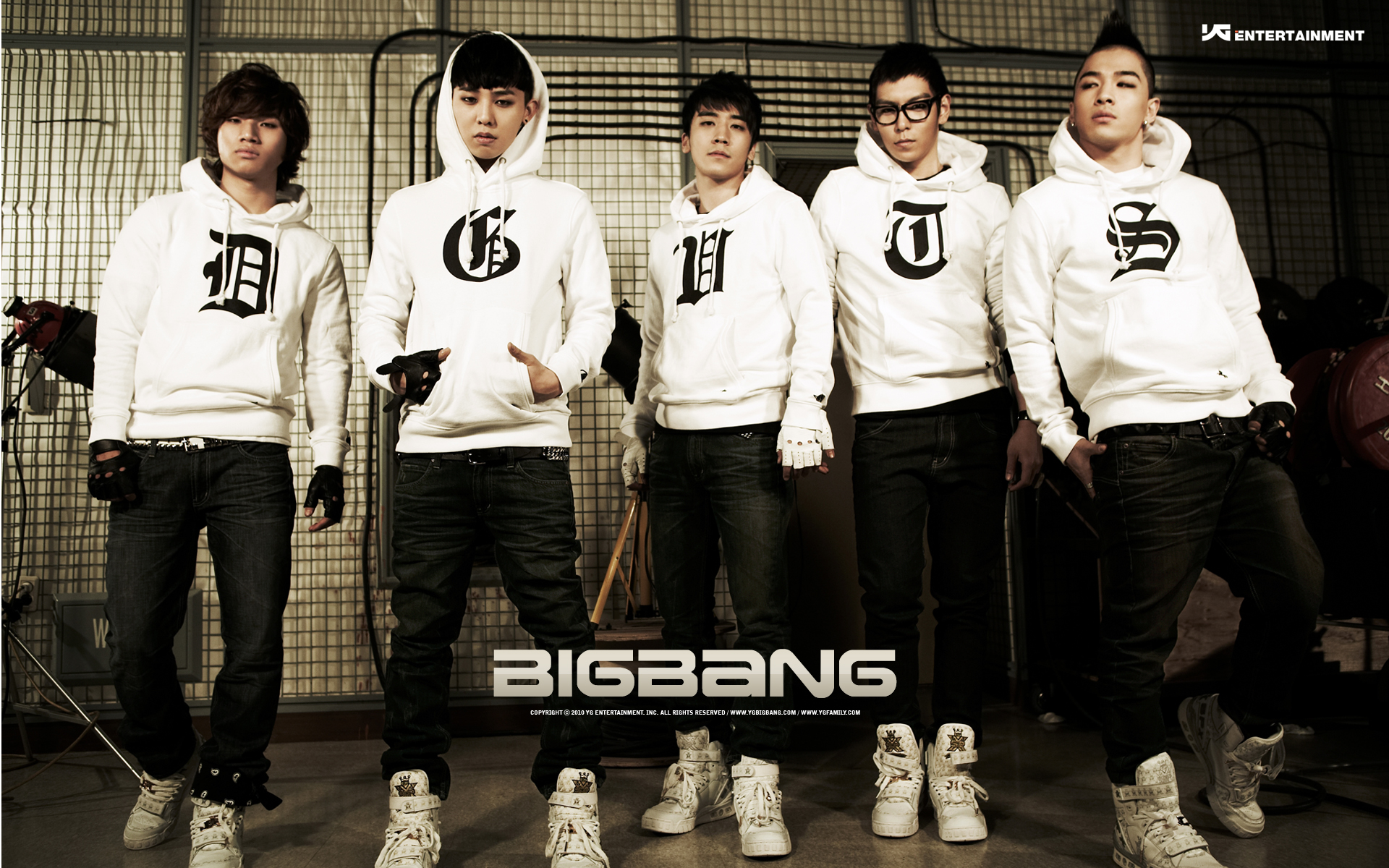 Big Bang Kpop Wallpaper Hd - HD Wallpaper 