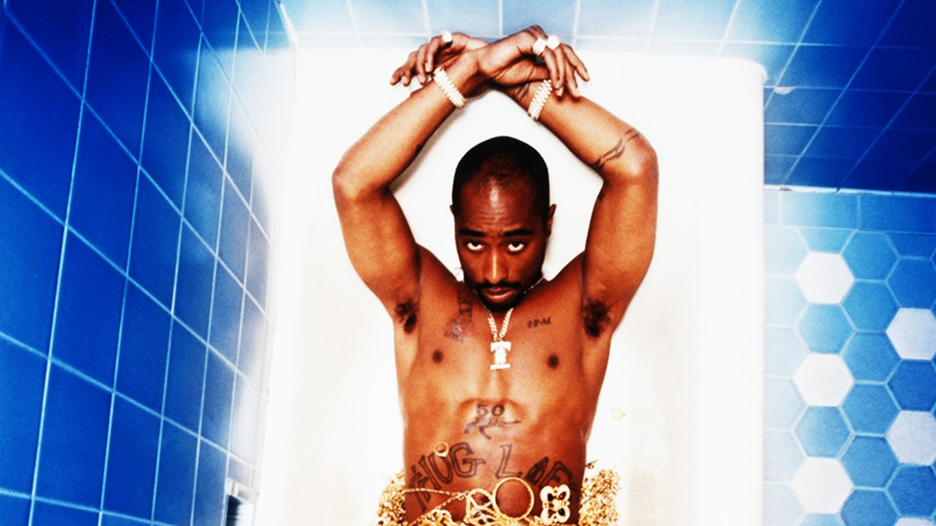 2pac Wallpapers, - Tupac Tub - HD Wallpaper 