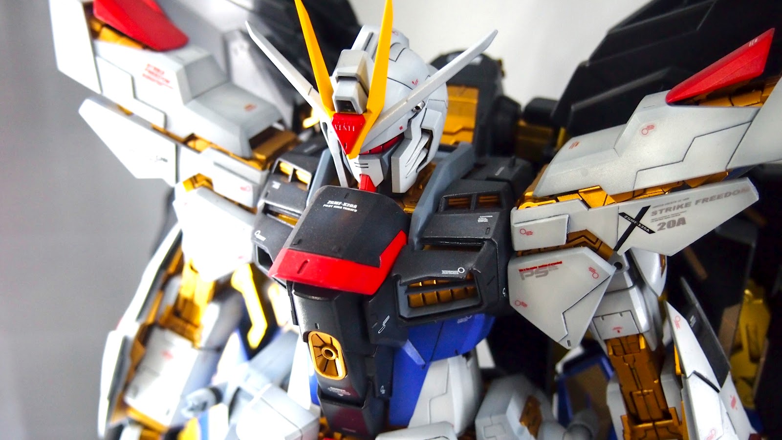 Gunpla Pg Strike Freedom - 1600x902 Wallpaper Gunpla Pg Strike Freedom - 1600x902 Wallpaper