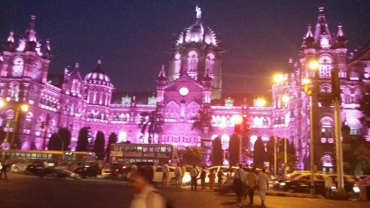 Cstm At Night - HD Wallpaper 