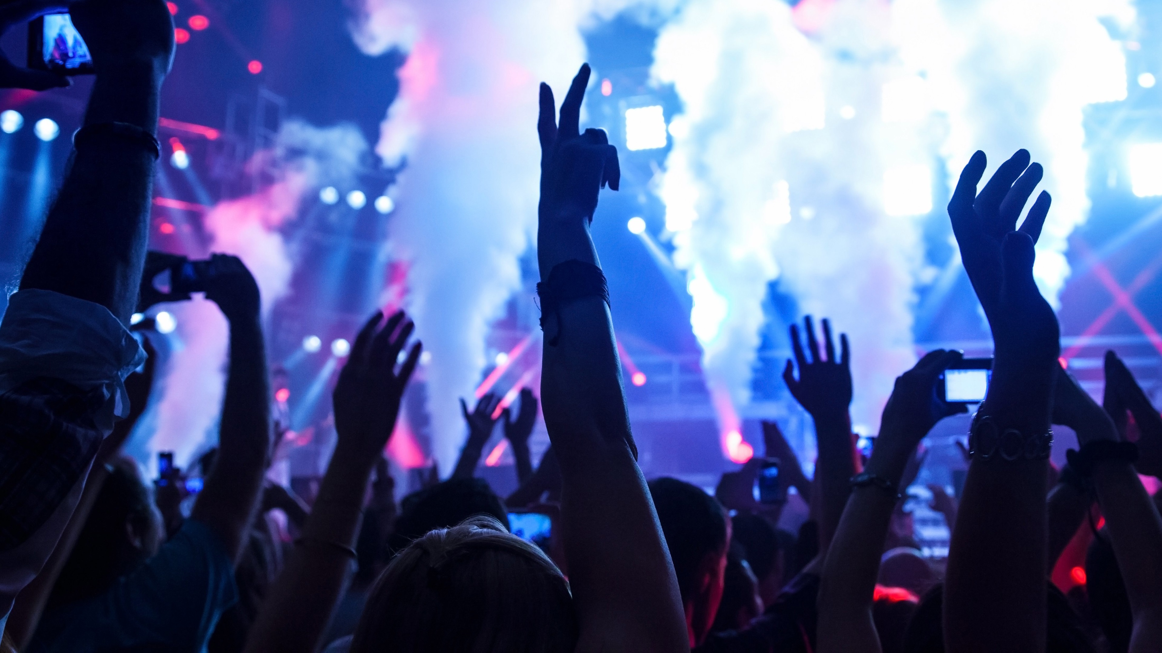 Wallpaper Stage, Party, Electronica, Smoke, People - Music Channel - 3840x2160 Wallpaper Wallpaper Stage, Party, Electronica, Smoke, People - Music Channel - 3840x2160 Wallpaper