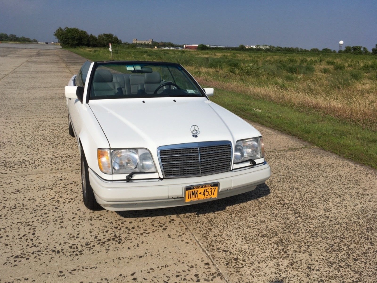 1995 Mercedes Benz E Class Front 3/4 - Mercedes-benz 500e - HD Wallpaper 