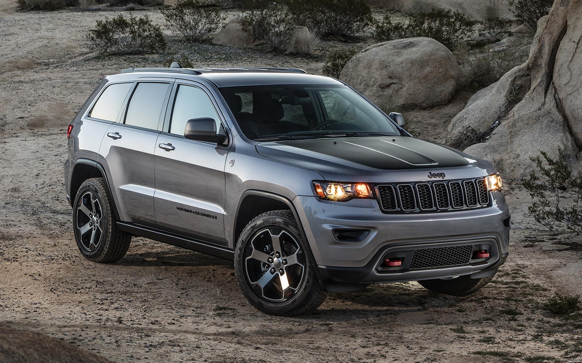 Jeep Grand Cherokee Wallpaper - Grey 2017 Jeep Grand Cherokee - HD Wallpaper 
