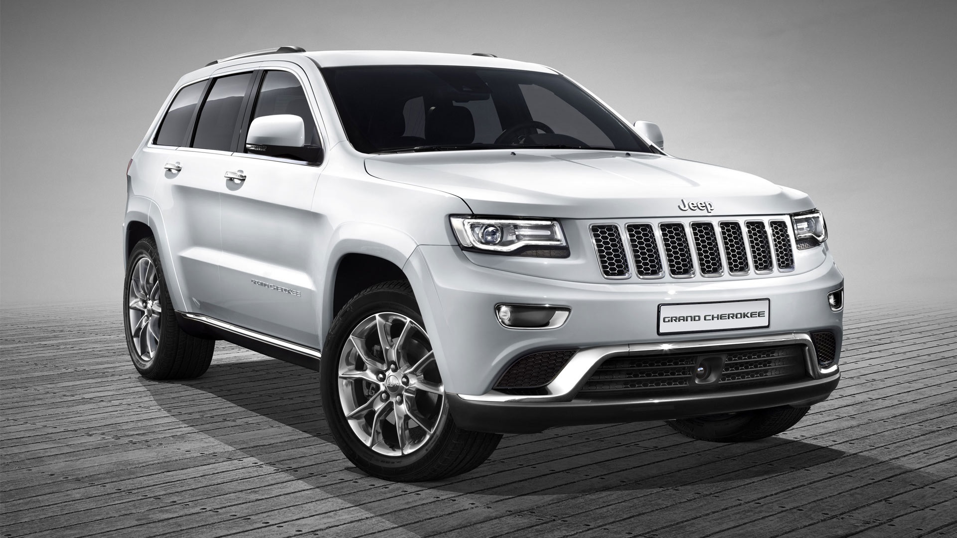 White 2013 Jeep Grand Cherokee Wallpaper - Jeep Car Price India - HD Wallpaper 