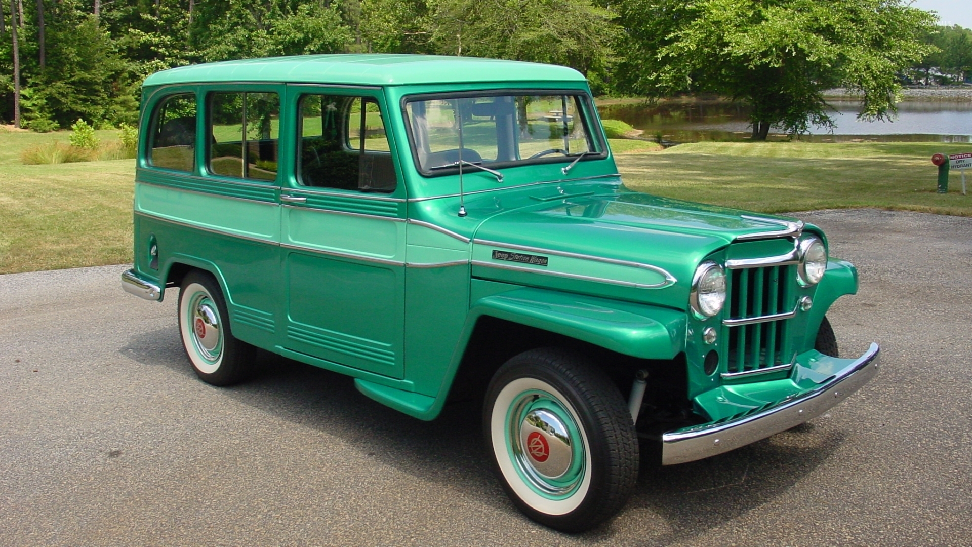 1960 Willys Jeep Station Wagon - HD Wallpaper 