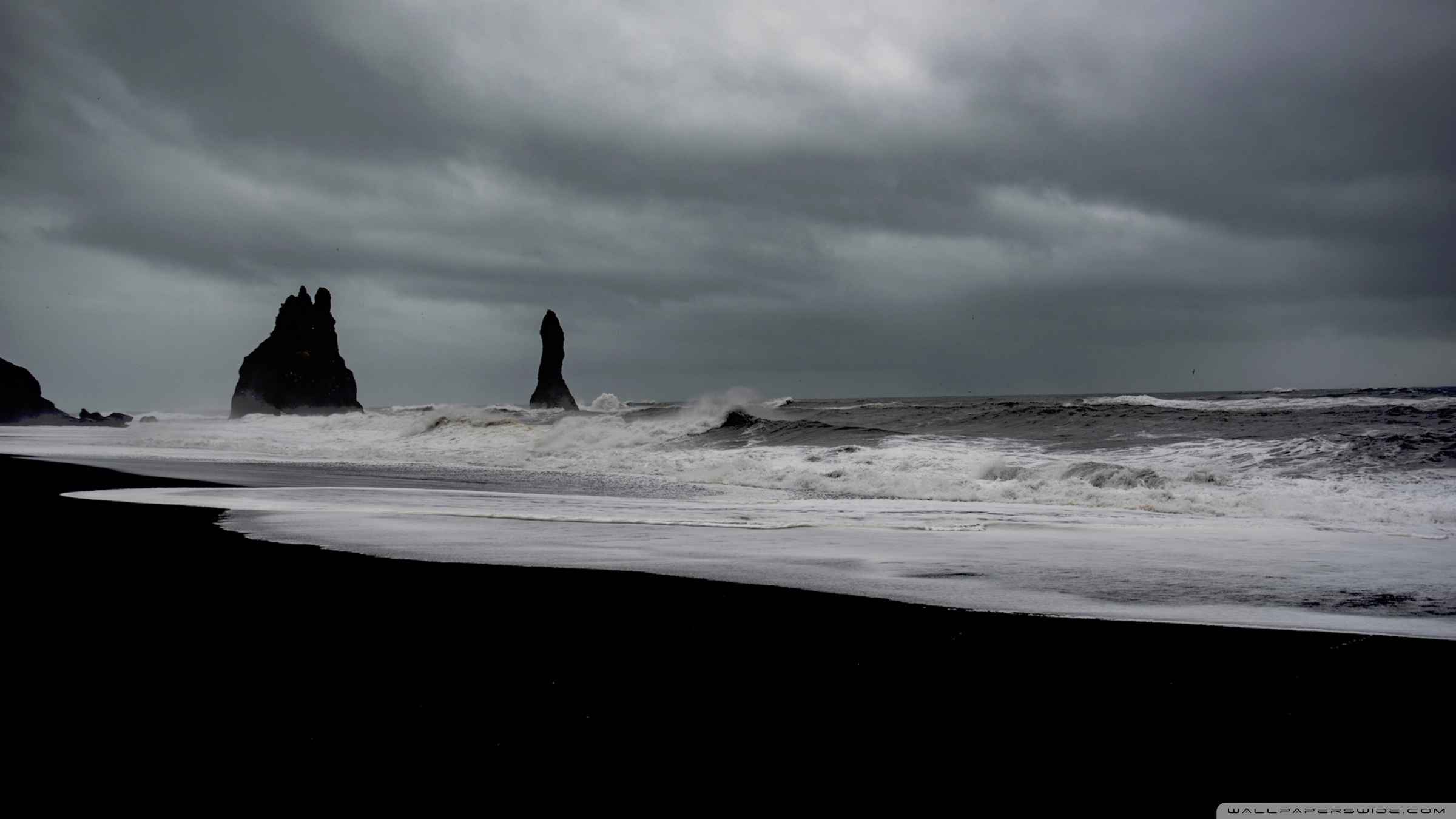 Dark Stormy Ocean - HD Wallpaper 