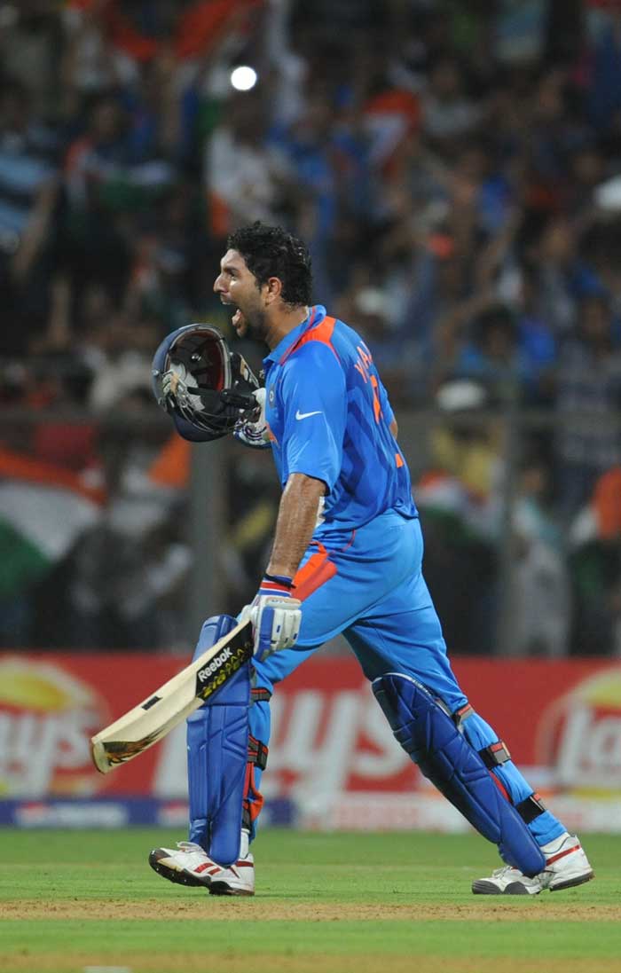 Yuvraj Singh Photos World Cup Final Pics - Yuvraj Singh Iphone Wallapaper Hd - HD Wallpaper 