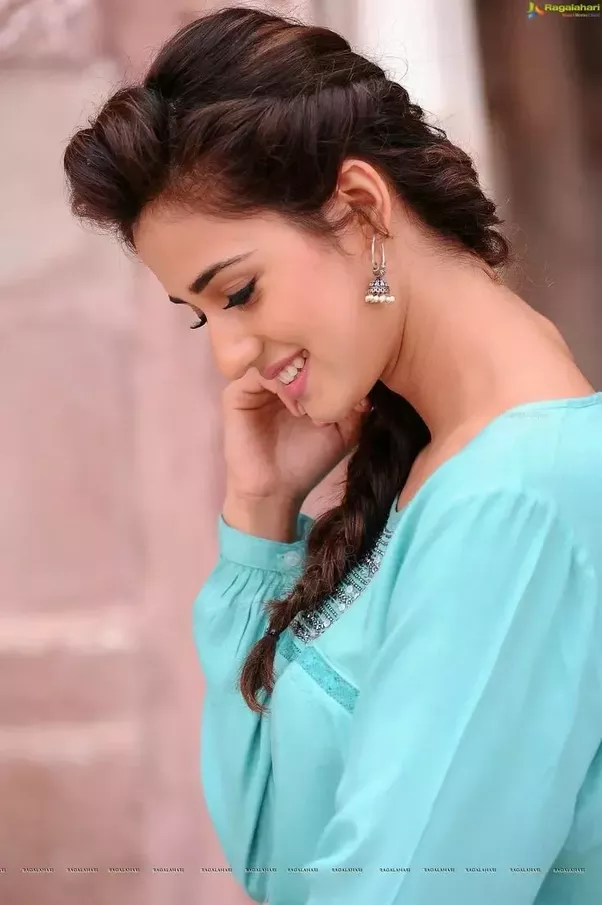 Disha Patani - HD Wallpaper 