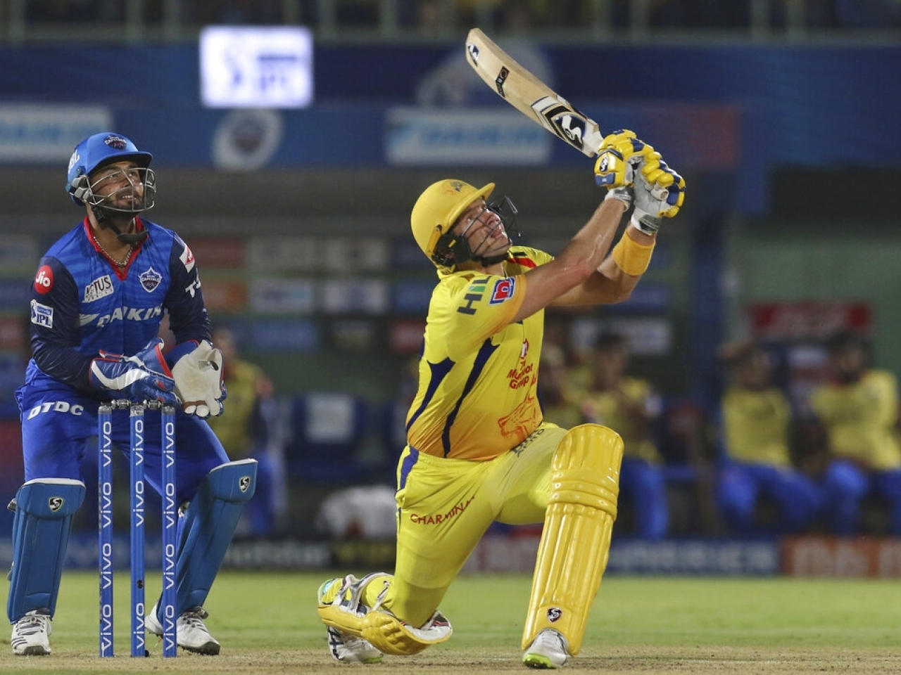 Watson Smashes A Sweep On His Way To Another - First-class Cricket - HD Wallpaper 