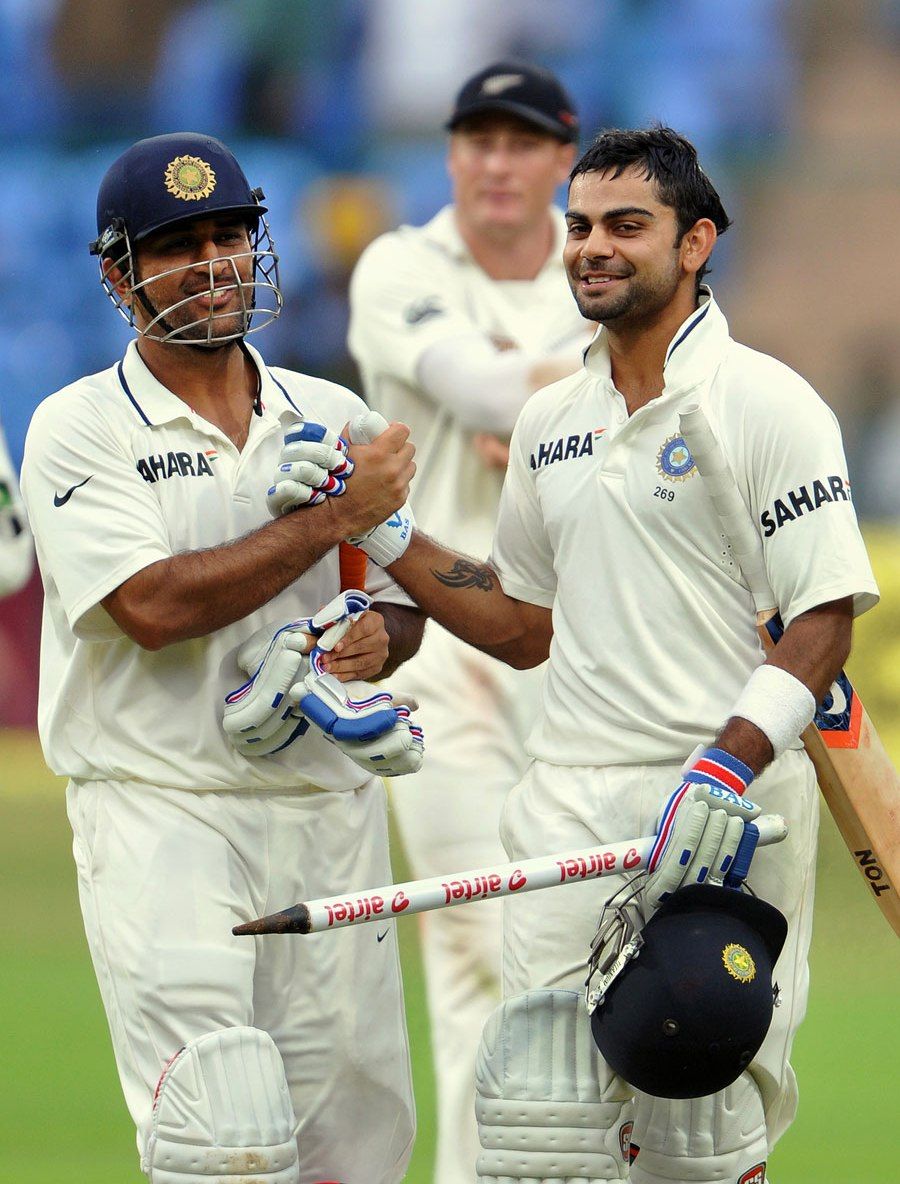 Virat Kohli And Dhoni - HD Wallpaper 