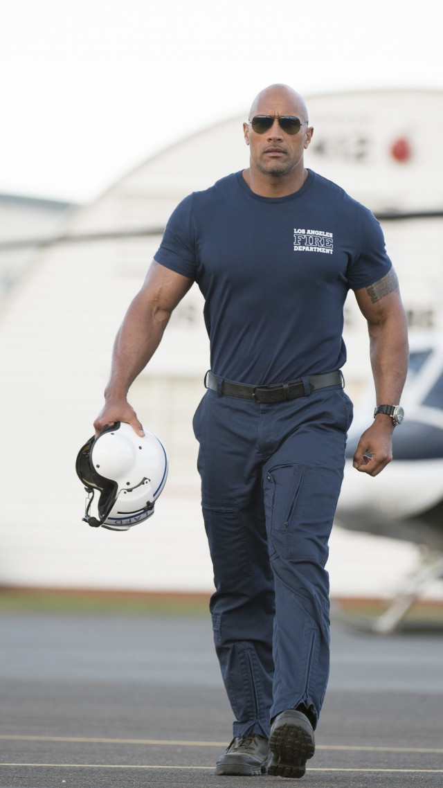 San Andreas, 2015, Movie, Film, Disaster, Dwayne Johnson, - Dwayne Johnson Full Body - HD Wallpaper 
