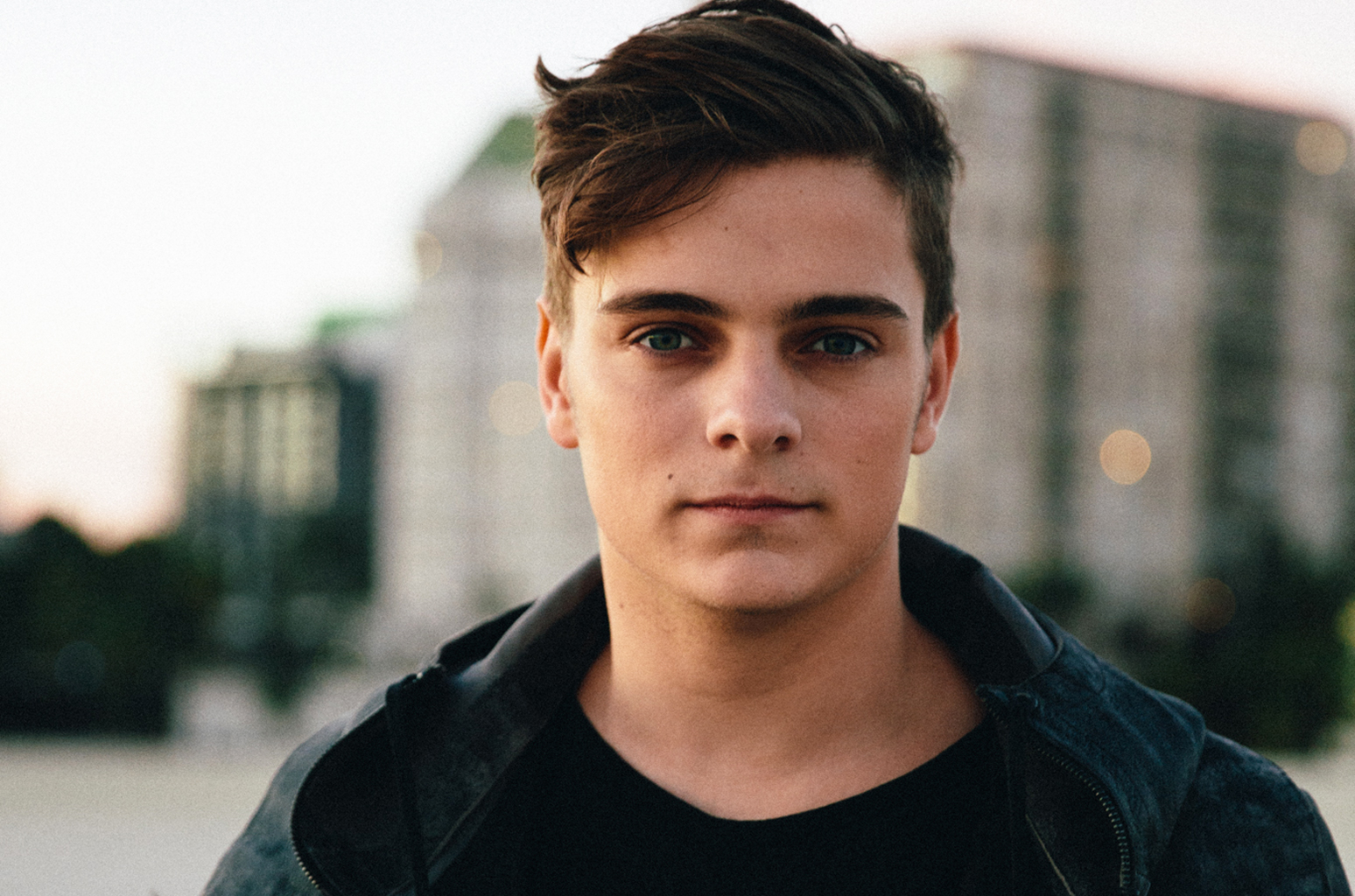 Amazing Martin Garrix Pictures & Backgrounds - Martin Martin Garrix - HD Wallpaper 