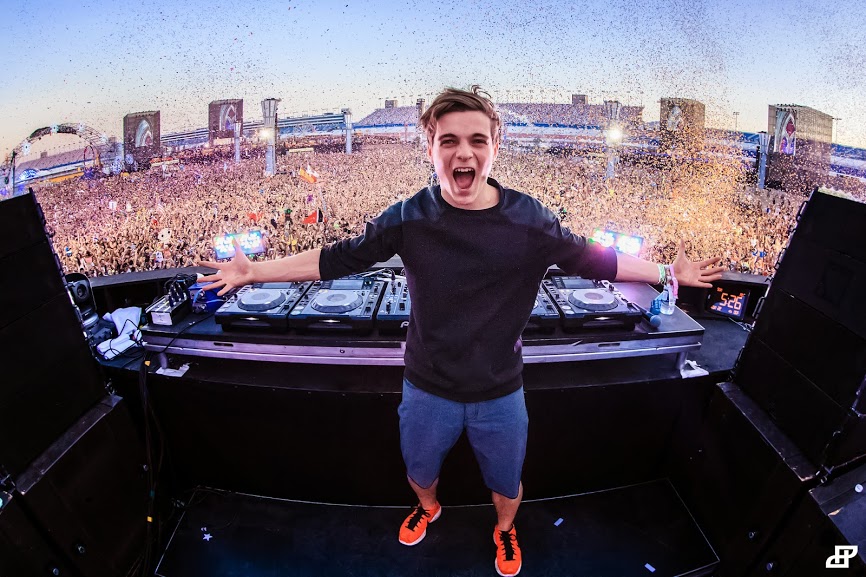 Martin Garrix Tomorrowland 2018 - HD Wallpaper 