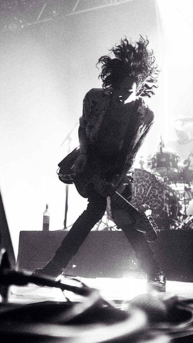 Monochrome - HD Wallpaper 