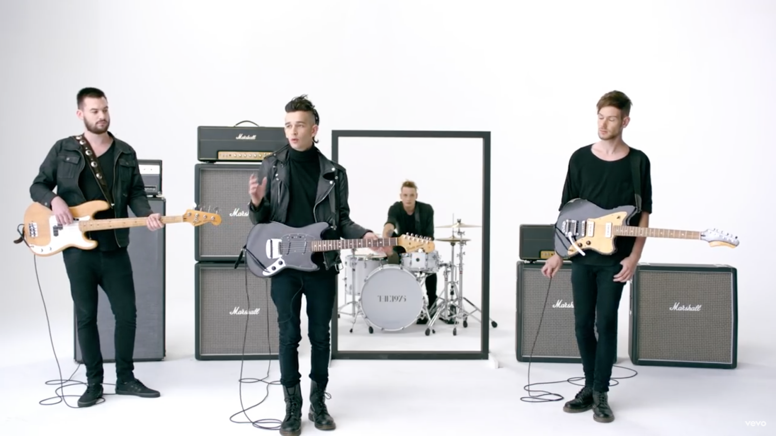 1975 Girls - HD Wallpaper 