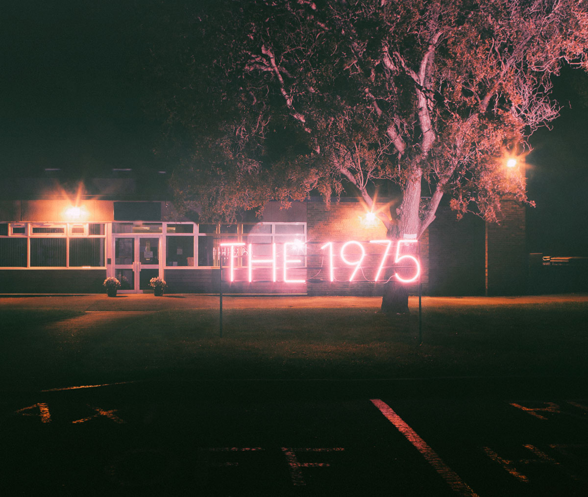 I Like It When You Sleep, For You Are So Beautiful - Neon The 1975 Aesthetic - HD Wallpaper 