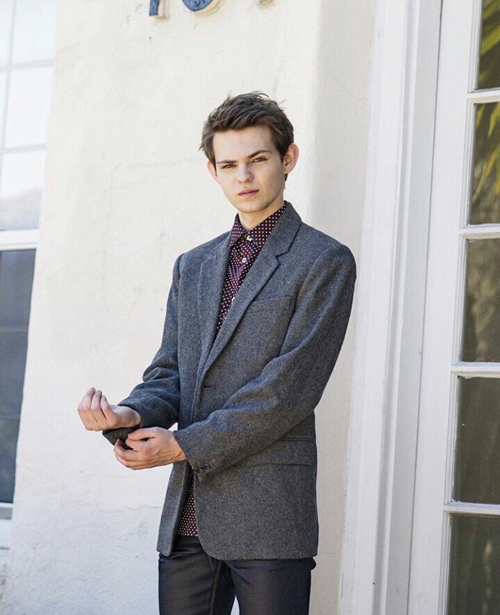 Robbie Kay Photoshoot - HD Wallpaper 