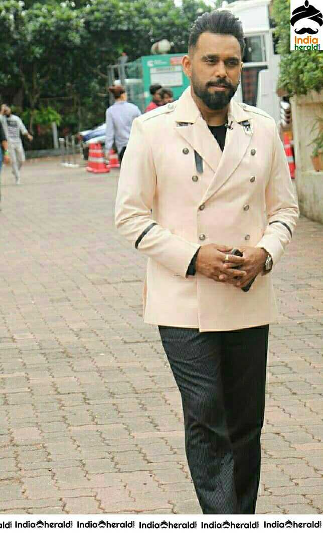 Gentleman - HD Wallpaper 