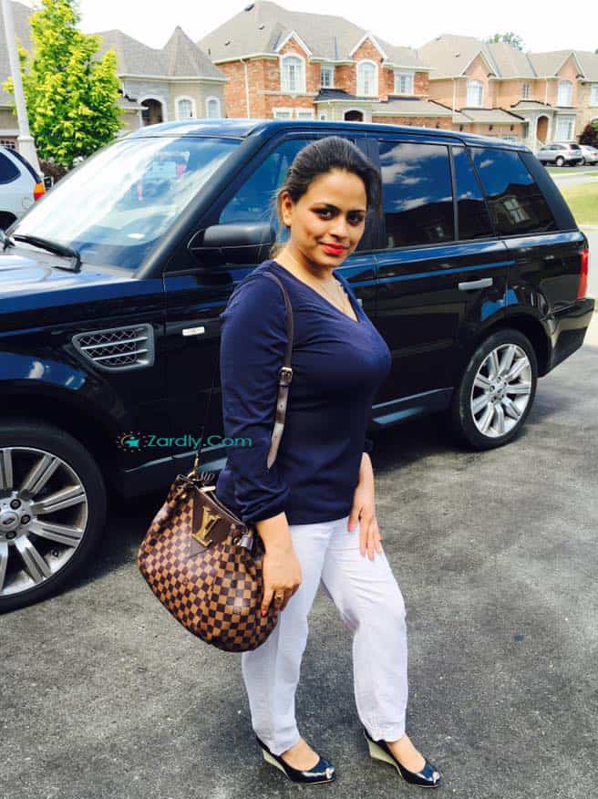 Gurlej Akhtar Hot Sexy - HD Wallpaper 