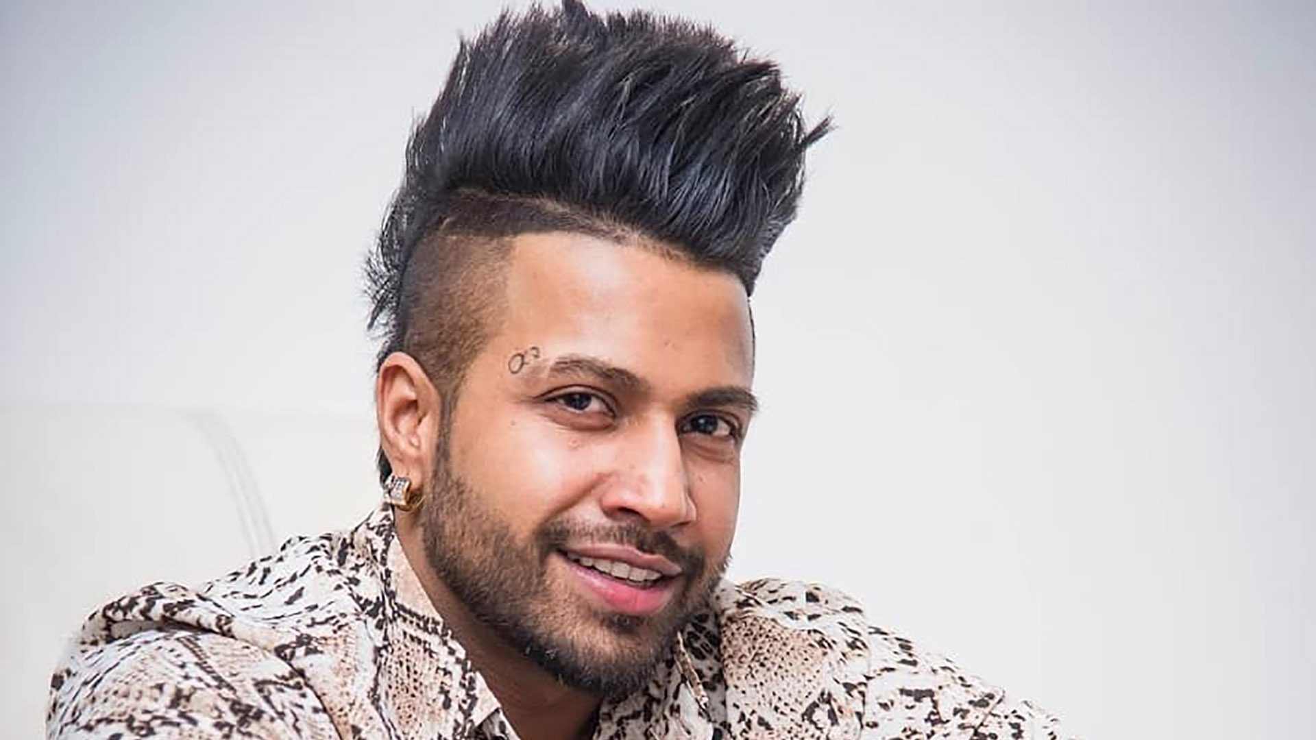 Sukhe Muzical Doctorz Background Wallpaper Sukhe Muzical Doctorz  Sukhe Muzical Doctorz Background Wallpaper Sukhe Muzical Doctorz