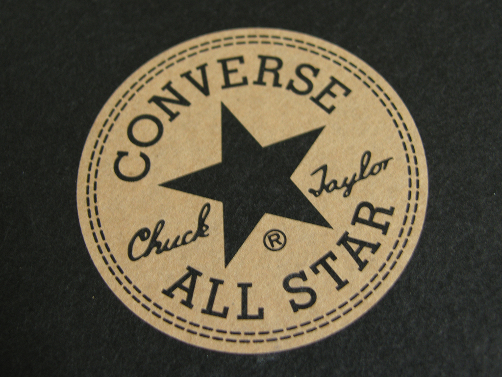 All Star Converse Chuck Taylor Logo On Box Hd With - Converse All Star - HD Wallpaper 