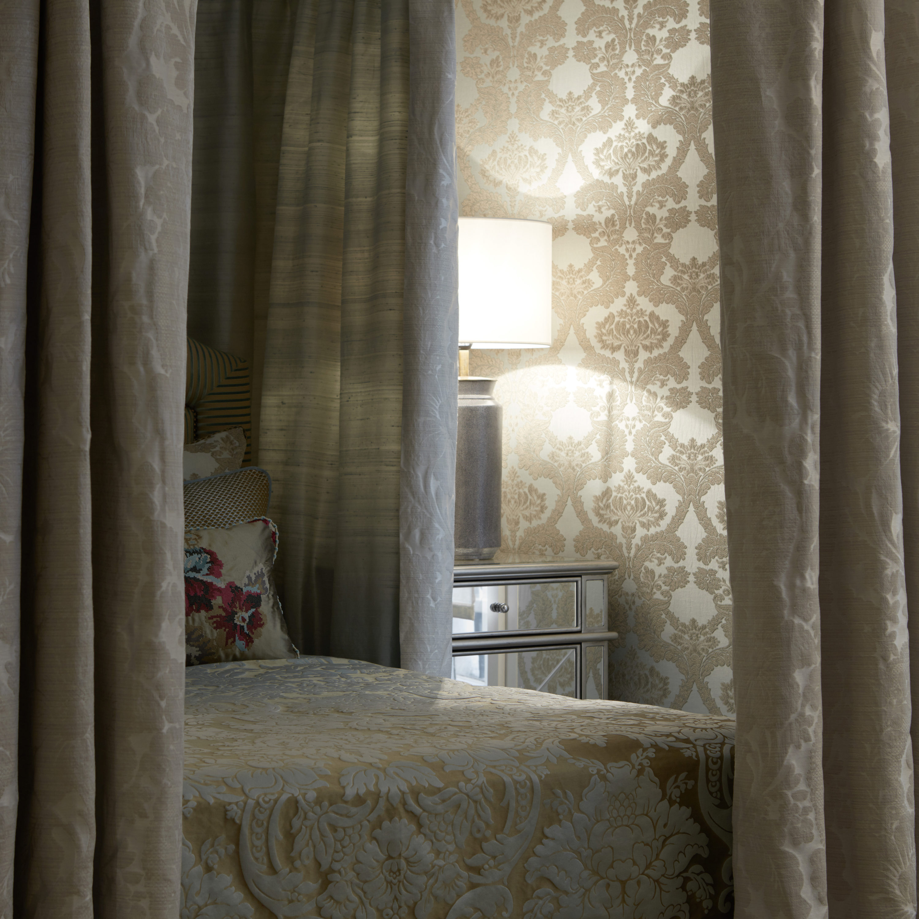 Window Covering - HD Wallpaper 