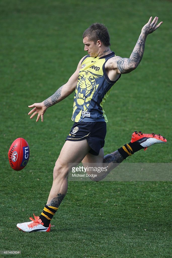 Tackle - HD Wallpaper 