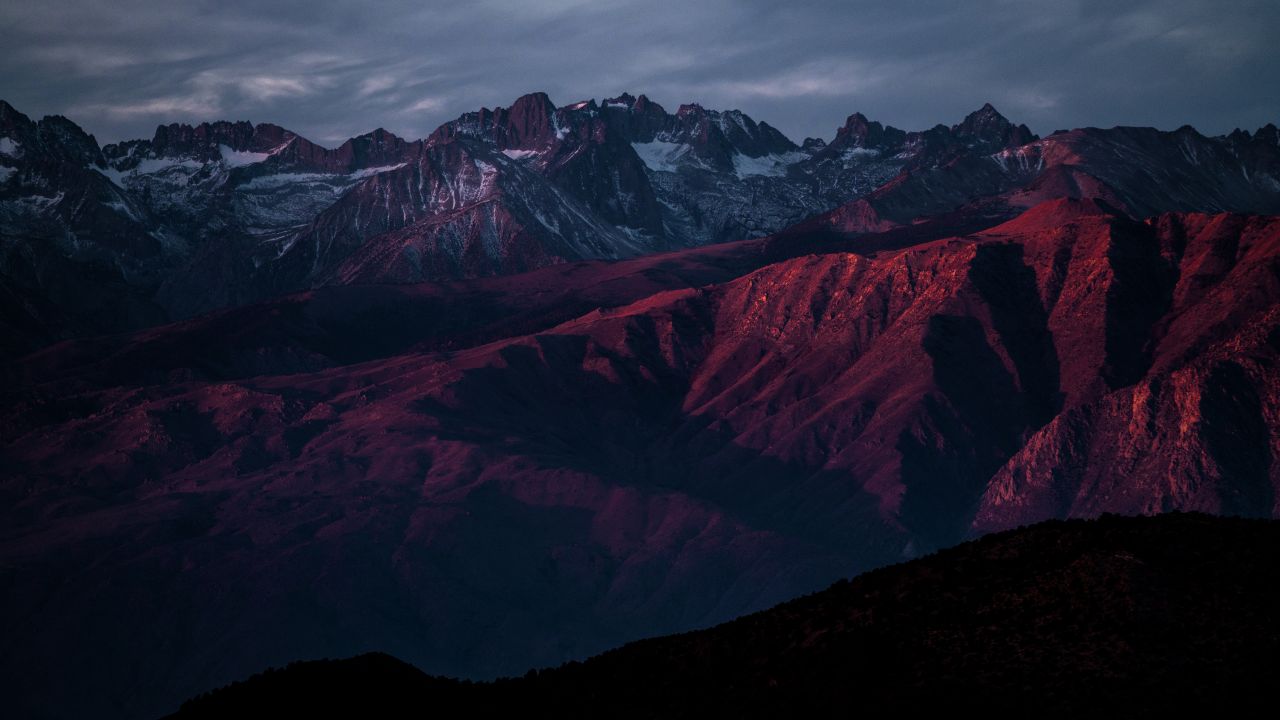 Mountains Wallpaper Red - HD Wallpaper 
