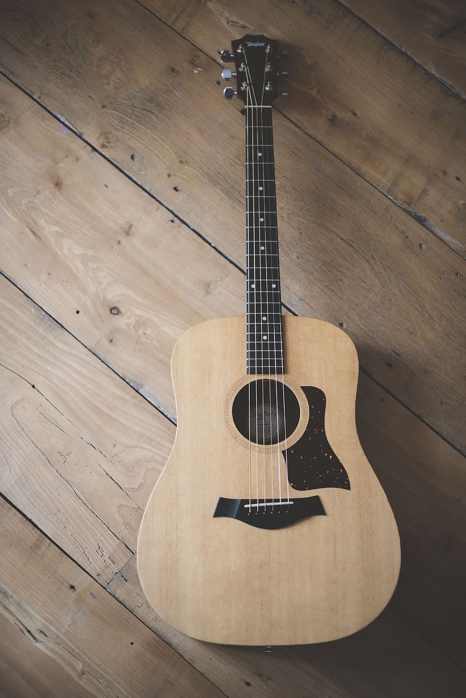Taylor Acoustic Guitar - HD Wallpaper 