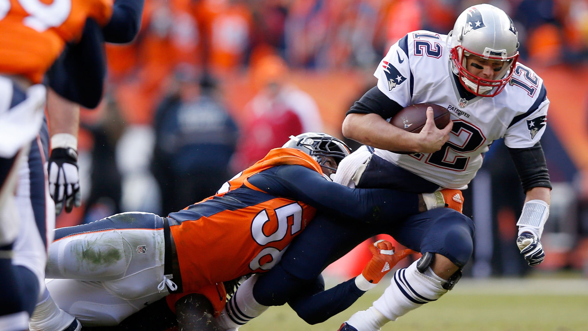 Miller Had Some Advice For Stopping The Robot , Patriots - Von Miller Pics Tom Brady - HD Wallpaper 