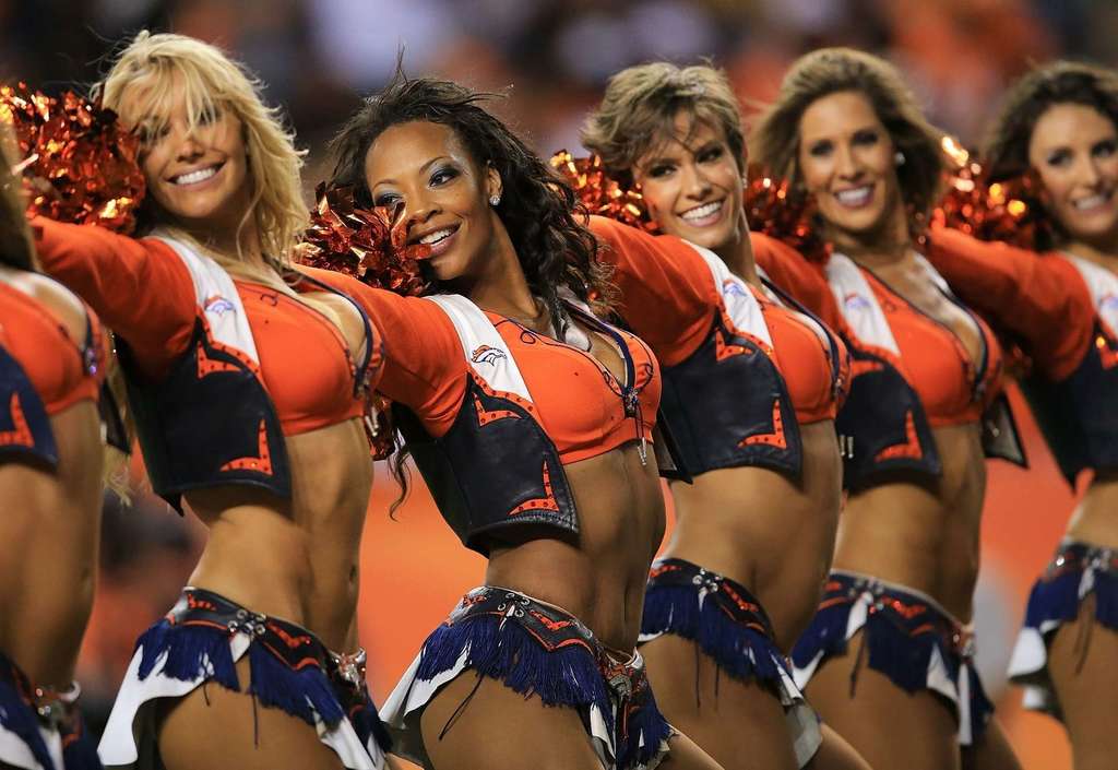 Photo Nflwallpaperhd - Com - Nfl Cheerleaders Denver Broncos - HD Wallpaper 