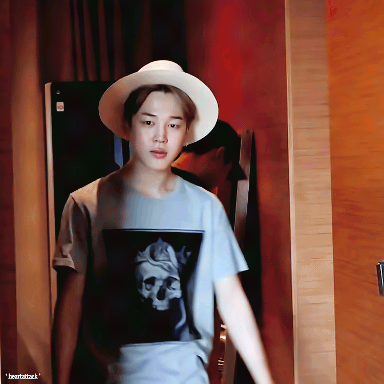 Gif, Wallpapers, And Rm Image - Jimin Bon Voyage Gif - HD Wallpaper 