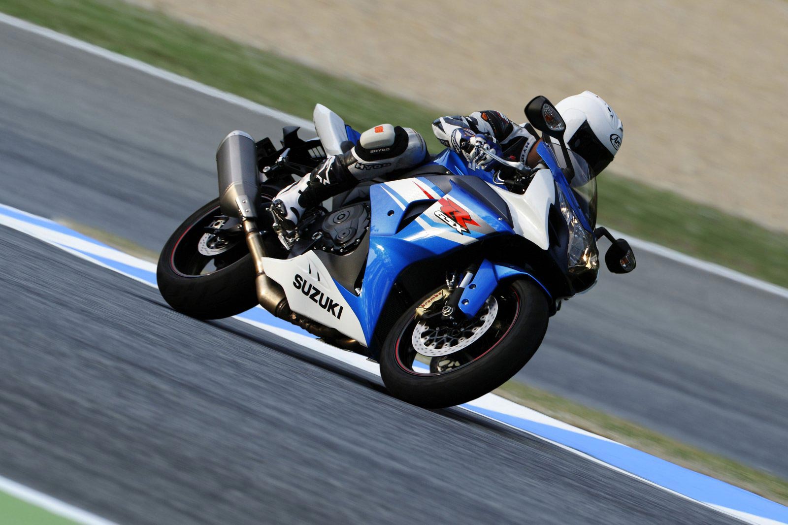 Gsxr L2 2012 - HD Wallpaper 
