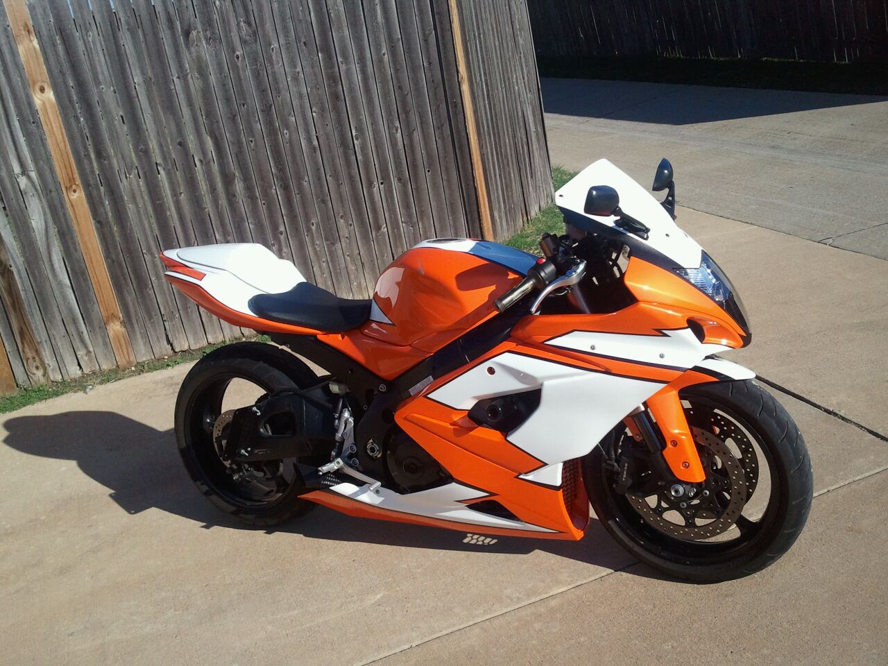 Gsxr 1000 Custom Paint - HD Wallpaper 