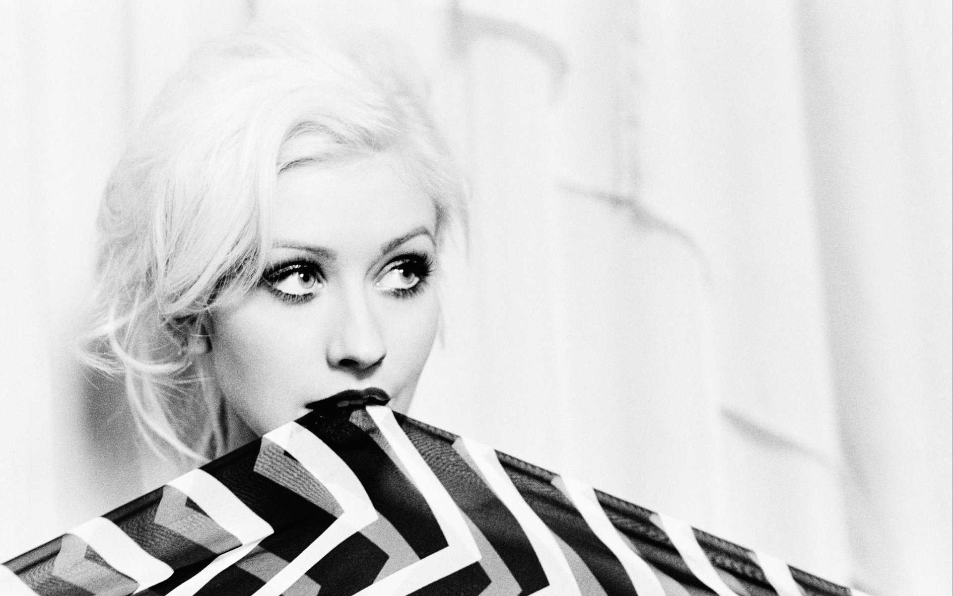 Christina Aguilera Hd Phone - HD Wallpaper 