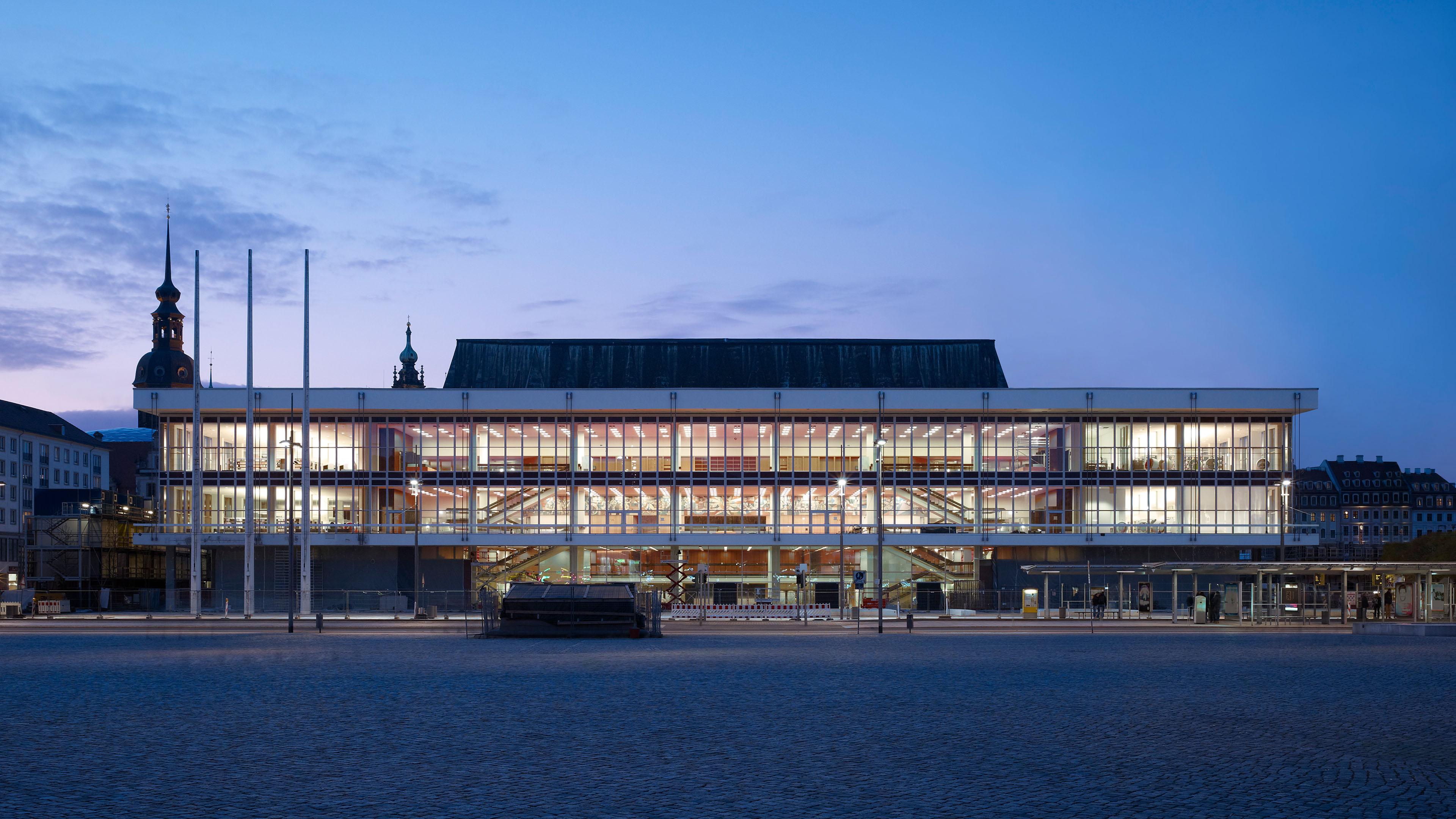 Dresden Kulturpalast Wallpaper - Kulturpalast Dresden - HD Wallpaper 