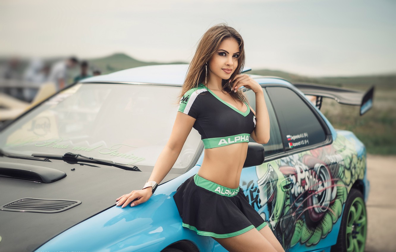 Photo Wallpaper Sexy, Car And Girl, Ruslan Tkachuk, - Julia By Ruslan Tkachuk - HD Wallpaper 