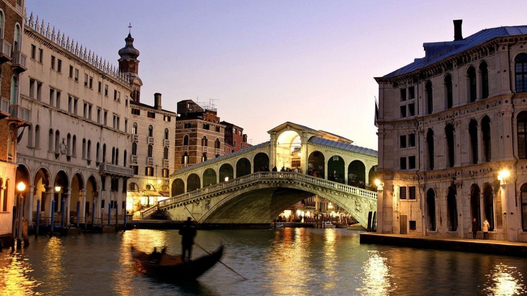 Rialto Bridge - HD Wallpaper 