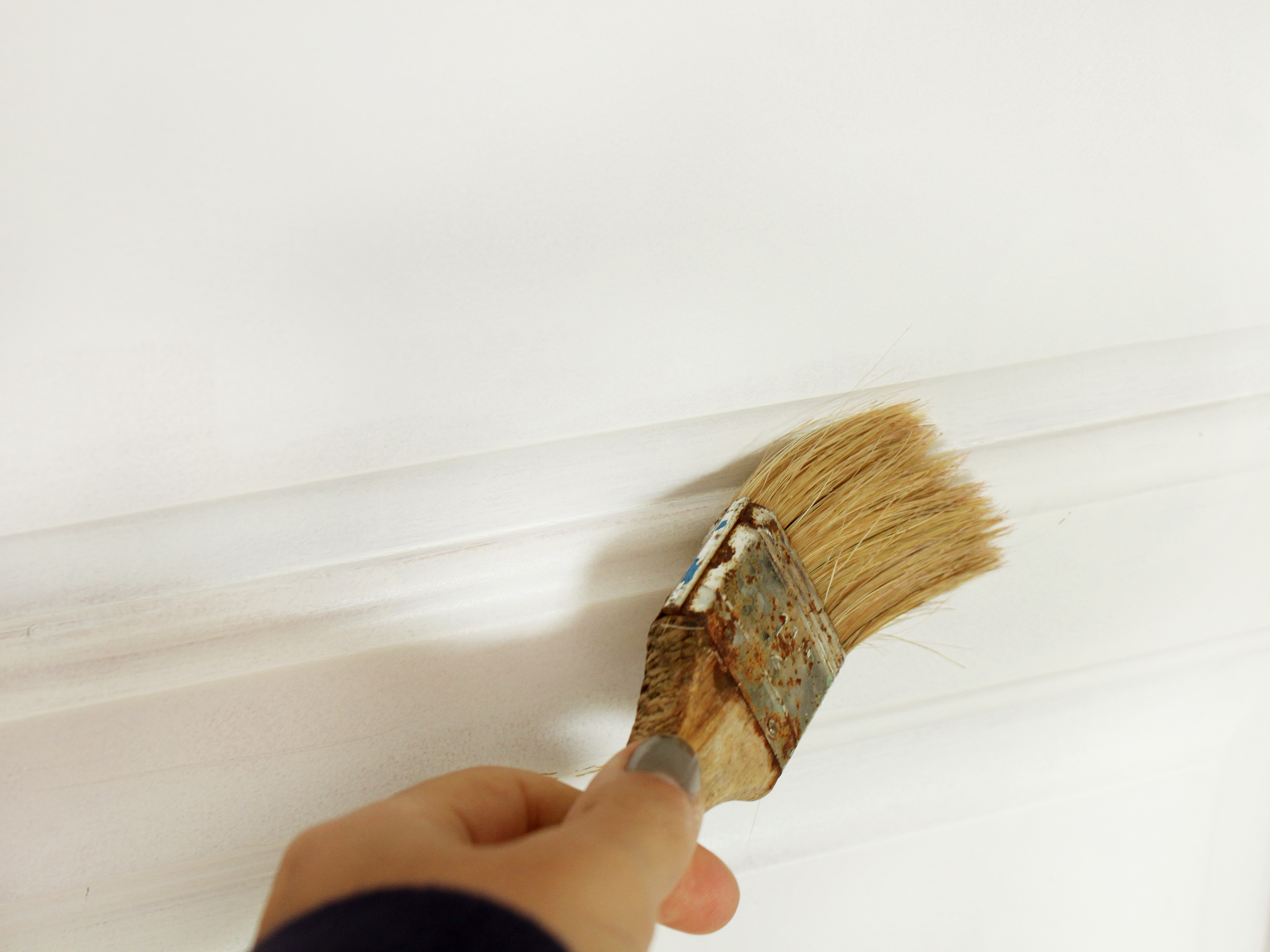 Image Titled Paint Closet Doors Step - HD Wallpaper 